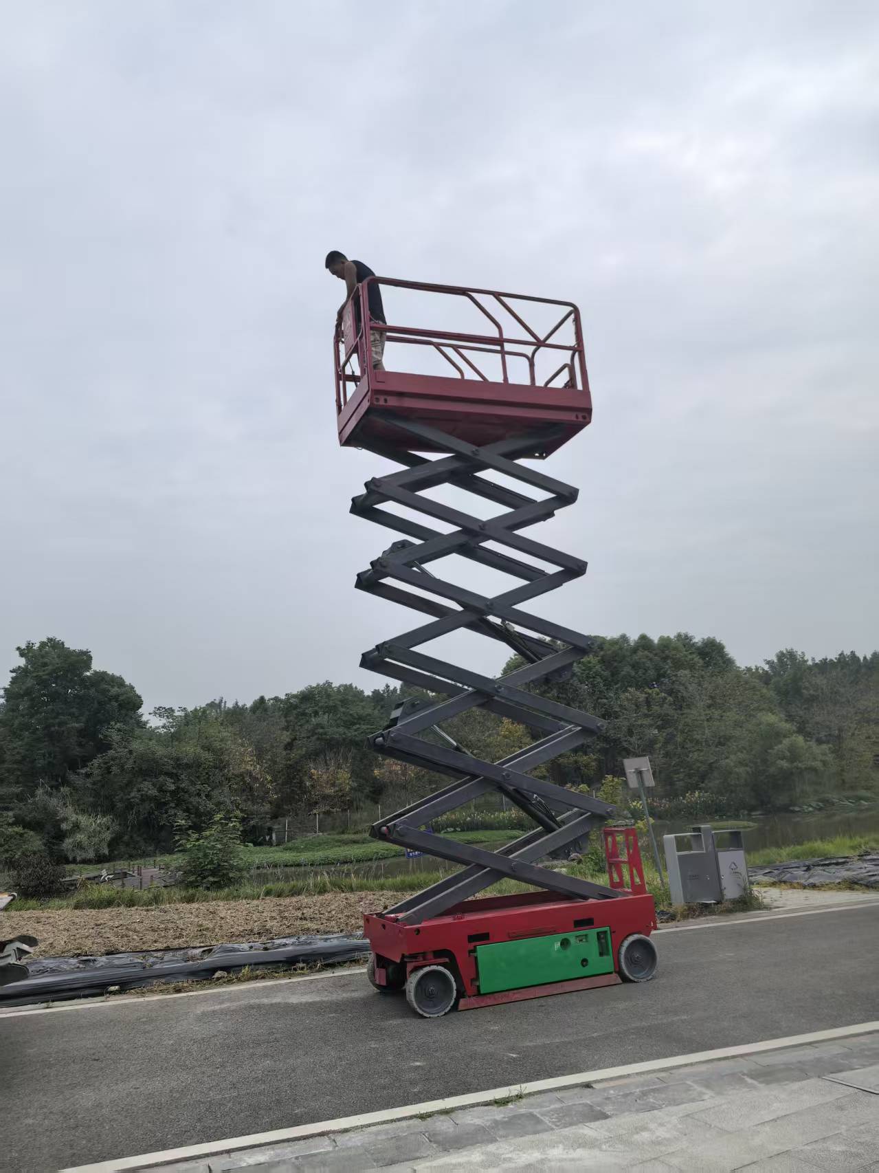 成都升降机租赁 成都升降机租赁